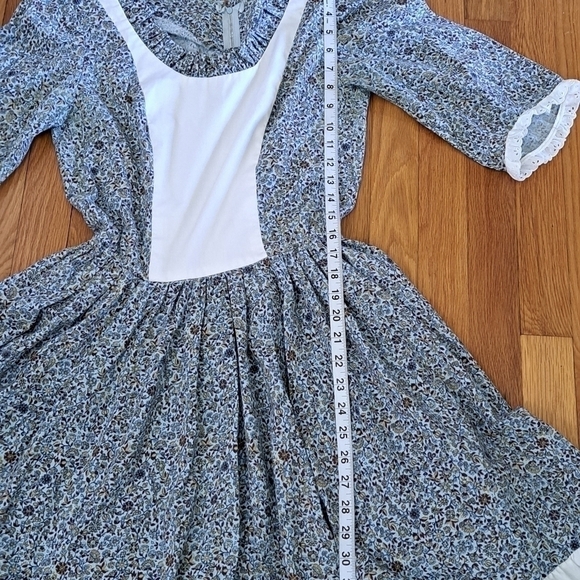 Vintage Women's S Prairie Swing Dress Handmade Blue White Ditzy Floral Cottage - Picture 12 of 13